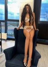 Миниатюра Индивидуалка Карина Зеленая роща Фотография 