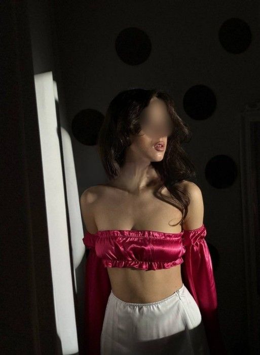 Индивидуалка Эля ТРК Семья Фотография 