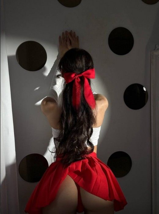 Индивидуалка Эля ТРК Семья Фотография 